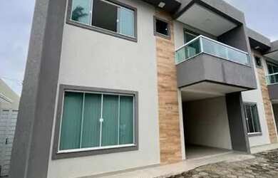 Imagem: A casa possui 3 Dormitórios, 3 Banheiros, 1 Vaga na garagem