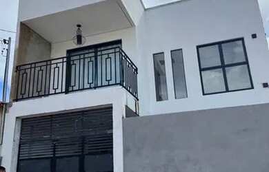 Imagem: A casa em condomínio possui 3 Dormitórios, 4 Banheiros, 2