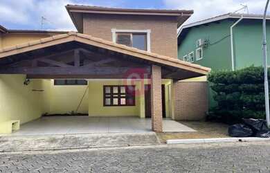 Imagem: A casa em condomínio possui 3 Dormitórios, 3 Banheiros, 2