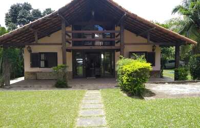 Imagem: A casa em condomínio possui 3 Dormitórios, 2 Banheiros, 2