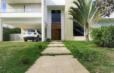 Imagem: A casa em condomínio possui 4 Dormitórios, 5 Banheiros, 4