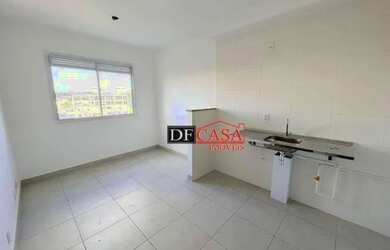 Imagem: O apartamento possui 2 Dormitórios, 1 Banheiro, 1 Vaga na garagem