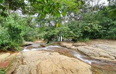 Imagem: O terreno possui 250m² de Área, Imóvel novo e está localizado