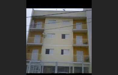 Imagem: O apartamento possui 3 Dormitórios, 1 Banheiro, 1 Vaga na garagem