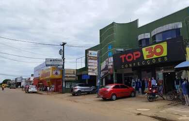 Imagem: O depósito possui 5 Vagas na garagem, 2.000m² de Área e