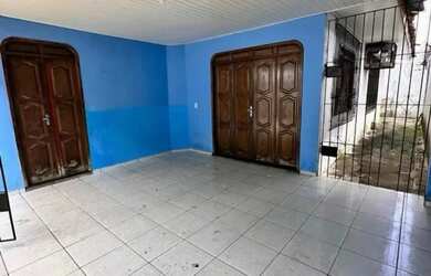 Imagem: A casa possui 2 Dormitórios, 1 Banheiro e está localizado