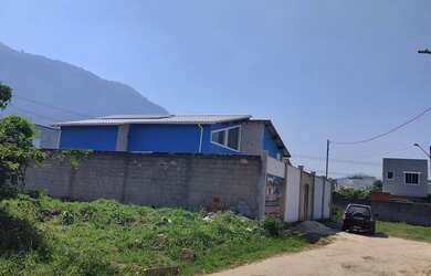 Imagem: O terreno possui 240m² de Área e está localizado em Campo