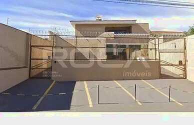 Imagem: O depósito possui 5 Vagas na garagem, 386m² de Área e Imóvel