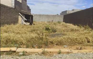 Imagem: O terreno possui 400m² de Área e está localizado em Setor