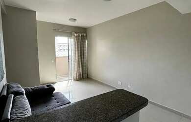 Imagem: O apartamento possui 3 Dormitórios, 1 Banheiro, 1 Vaga na garagem