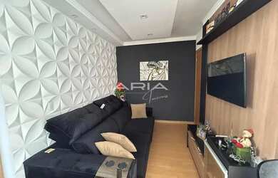 Imagem: O apartamento possui 2 Dormitórios, 1 Banheiro, 1 Vaga na garagem