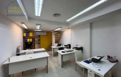 Imagem: O depósito possui 1 Vaga na garagem, 43m² de Área e está