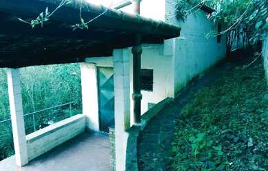 Imagem: A chácara possui 1120m² de Área e está localizado em Santa