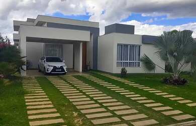 Imagem: A casa em condomínio à venda possui 4 Dormitórios, 5 Banheiros