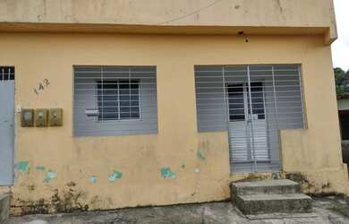 Imagem: A casa possui 2 Dormitórios, 1 Banheiro e está localizado