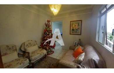 Imagem: A casa possui 3 Dormitórios, 3 Banheiros, 2 Vagas na garagem