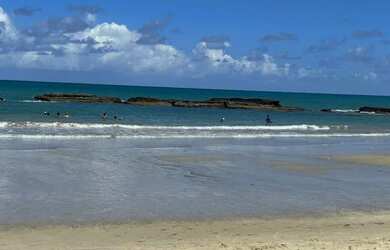 Imagem: A casa possui 3 Dormitórios, 3 Vagas na garagem e está localizado