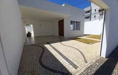 Imagem 8: CASA ALTO UMUARAMA. Churrasqueira, 250m² de Área, 3 Vagas na garageme3...