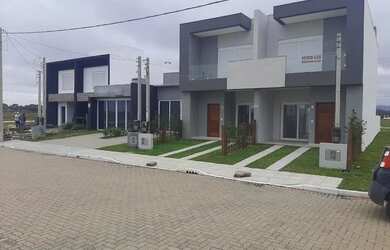 Imagem 2: Sobrado novo, 3 dormitórios , suíte , pronto para morar