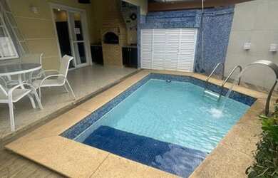 Imagem: A casa em condomínio possui 4 Dormitórios, 5 Banheiros, 3