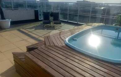 Imagem: O apartamento na cobertura possui 3 Dormitórios, 2 Banheiros