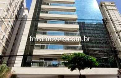 Imagem: O depósito para alugar possui 4 Vagas na garagem e 145m² de