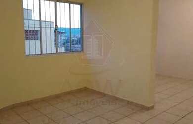 Imagem: A casa possui 2 Dormitórios, 1 Banheiro, 1 Vaga na garagem