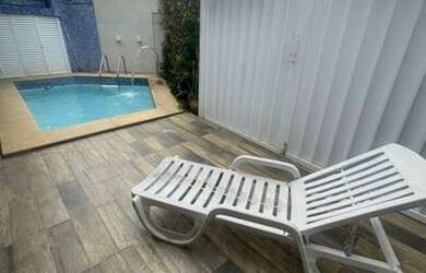 Imagem 2: Casa de condomínio para venda tem 216 metros quadrados com 4 quartos