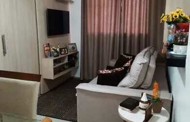 Imagem: O apartamento possui 2 Dormitórios, 1 Banheiro, 1 Vaga na garagem