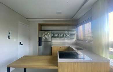 Imagem: O apartamento possui 1 Dormitório, 1 Banheiro, 1 Vaga na garagem