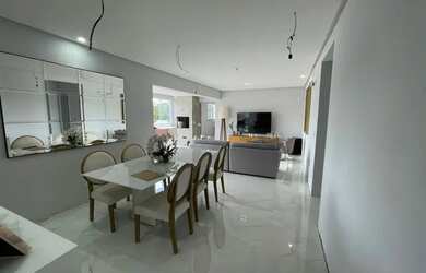 Imagem: O apartamento possui 2 Dormitórios, 3 Banheiros, 2 Vagas na