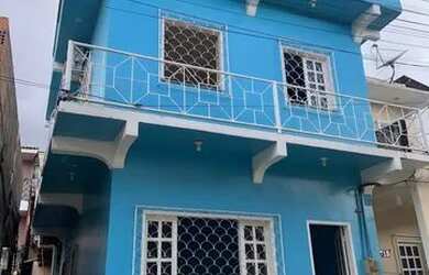 Imagem: A casa possui 3 Dormitórios, 3 Banheiros e está localizado