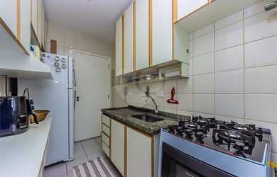 Imagem 5: VENDE EXCELENTE APARTAMENTO COM 2 DORMITÓRIOS PRÓXIMO METRÔ SANTOS...