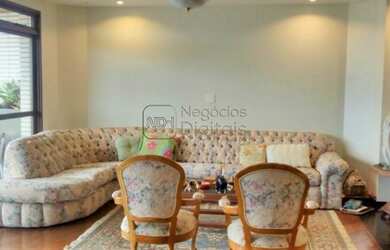 Imagem: O apartamento possui 4 Dormitórios, 5 Banheiros, 5 Vagas na