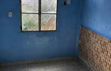 Imagem: A casa possui 3 Dormitórios, 2 Banheiros, 60m² de Área e