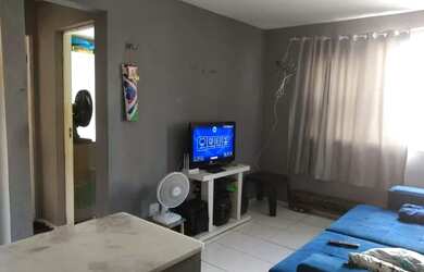 Imagem: O apartamento possui 2 Dormitórios, 1 Banheiro e está localizado