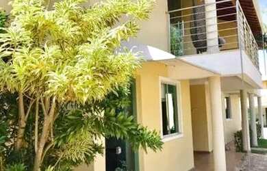 Imagem: A casa em condomínio possui 5 Dormitórios, 5 Banheiros, 5