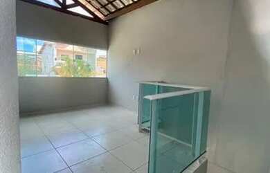 Imagem: A casa possui 3 Dormitórios, 2 Banheiros, 1 Vaga na garagem