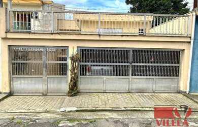 Imagem: A casa possui 4 Dormitórios, 5 Banheiros, 5 Vagas na garagem