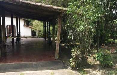 Imagem 4: Excelente sítio com 15.400 metros quadrados completamente equipado e...