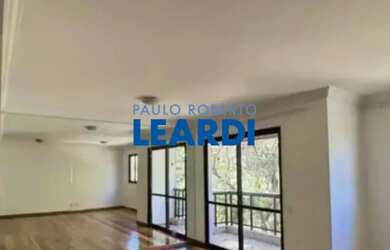 Imagem: O apartamento possui 3 Dormitórios, 4 Banheiros, 3 Vagas na