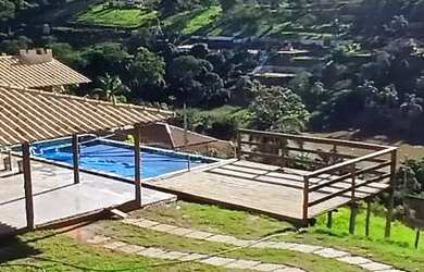 Imagem: A pousada chalé possui 4 Dormitórios, Acomodam 20 pessoas