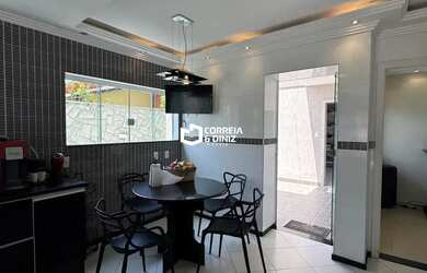 Imagem 14: Luxuosa Casa Triplex com 4 Suítes, Piscina e Área Gourmet em Condomínio...