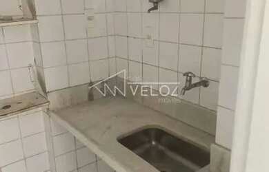 Imagem 10: Kitnet/Conjugado - / Residencial / Centro