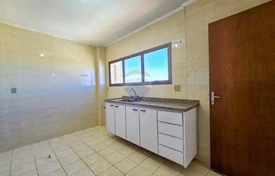 Imagem 8: Apartamento com 3 dormitórios na Vila dos Lavradores em Botucatu SP