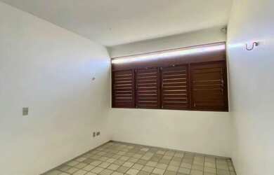 Imagem 13: Térrea para venda possui 450 metros quadrados com 4 quartos em Mirante...