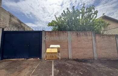 Imagem: O terreno possui 210m² de Área e está localizado em Bonfim