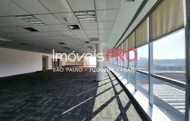 Imagem: O depósito possui 5 Vagas na garagem, 611m² de Área e está