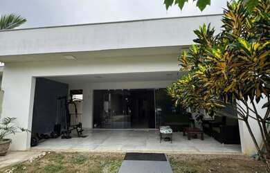 Imagem: A casa em condomínio possui 2 Dormitórios, 4 Banheiros, 2