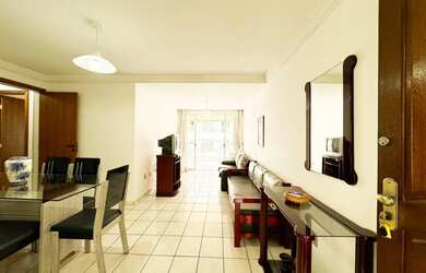 Imagem 7: Dois quartos grande em predio de frente mar